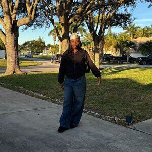 Meet your Posher, Alazaya